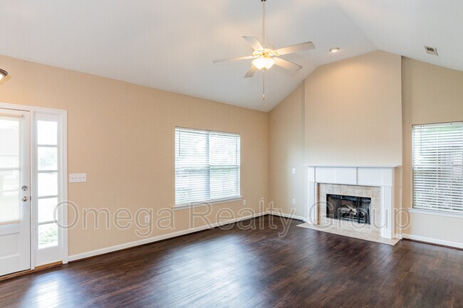 Foto del edificio - 203 Saratoga Ln