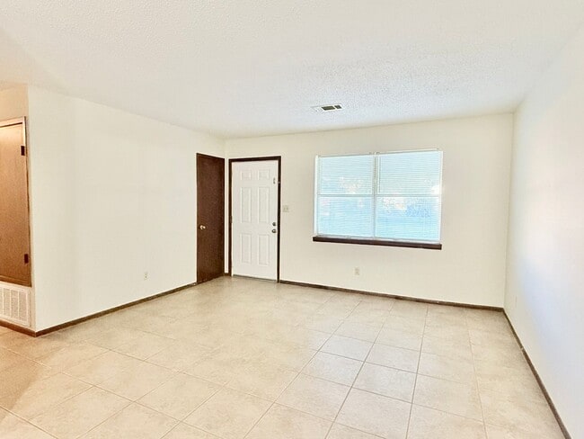 Foto del edificio - Charming 3-Bedroom Home