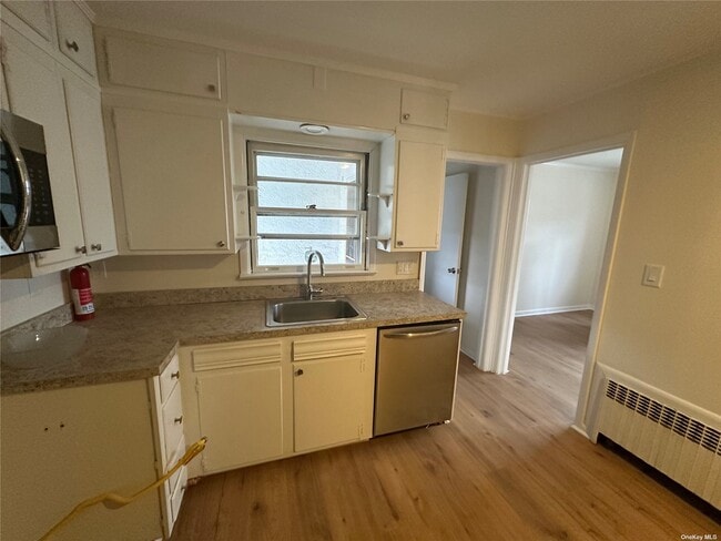 Building Photo - 101 Troy Ave