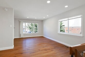 Building Photo - 9331 Neil Rd
