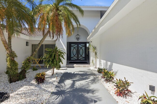 Foto del edificio - 12725 Kingsway Rd