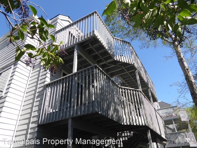 Foto del edificio - 2 br, 2.5 bath House - 97 Ashford Ave