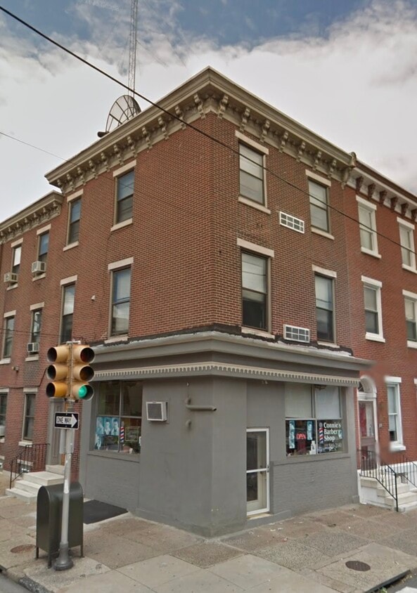 Foto principal - 1410 E Moyamensing Ave