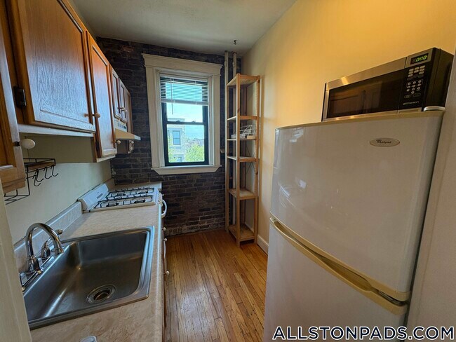 Foto del edificio - 39 Glenville Ave