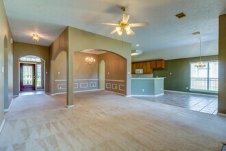 Building Photo - 11406 Bottlebrush Ln