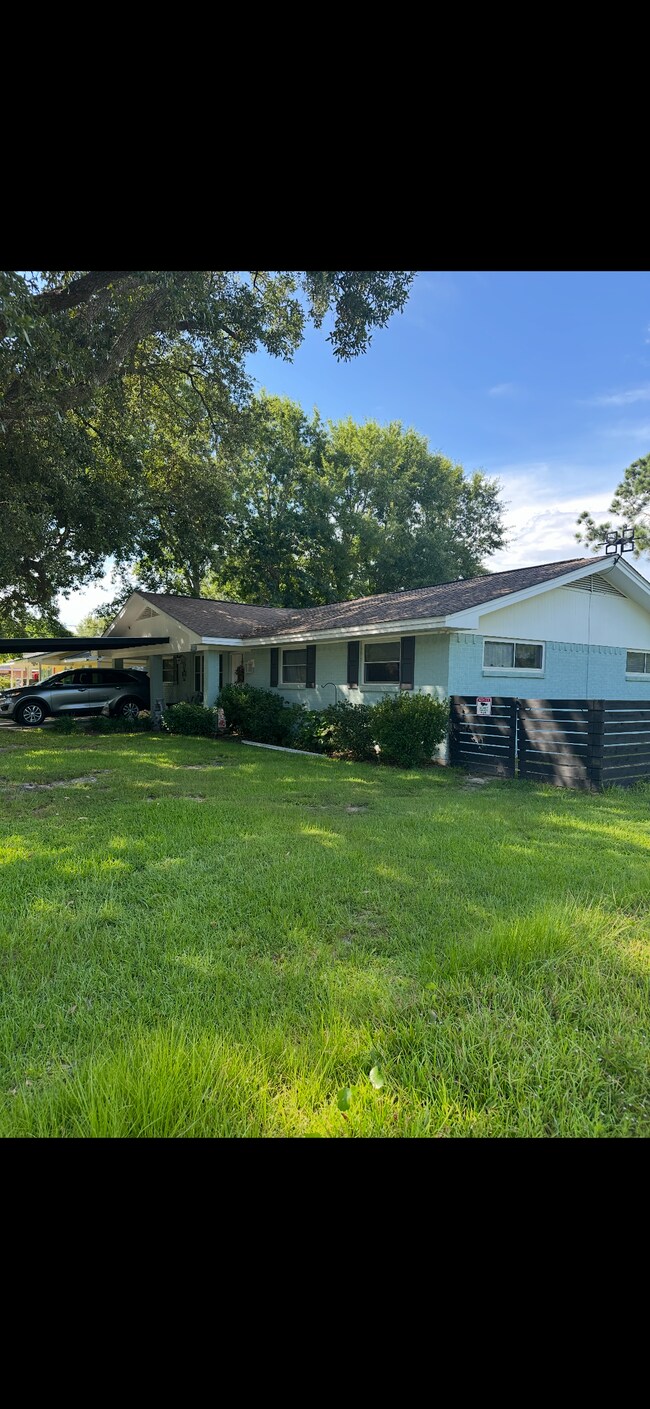 Foto del edificio - 236 Pine Ridge Dr