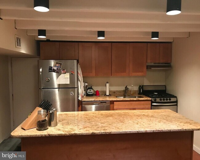 Foto del edificio - 716 N 23rd St