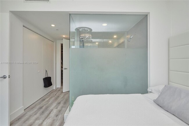 Foto del edificio - 92 SW 3rd St