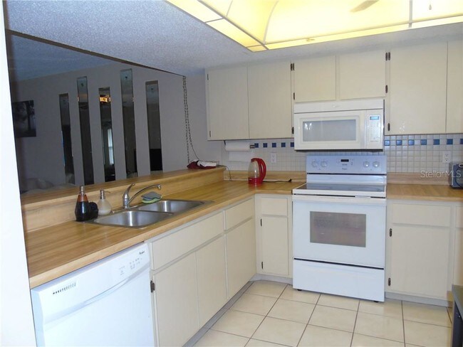 Foto del edificio - 3600 Bal Harbor Blvd