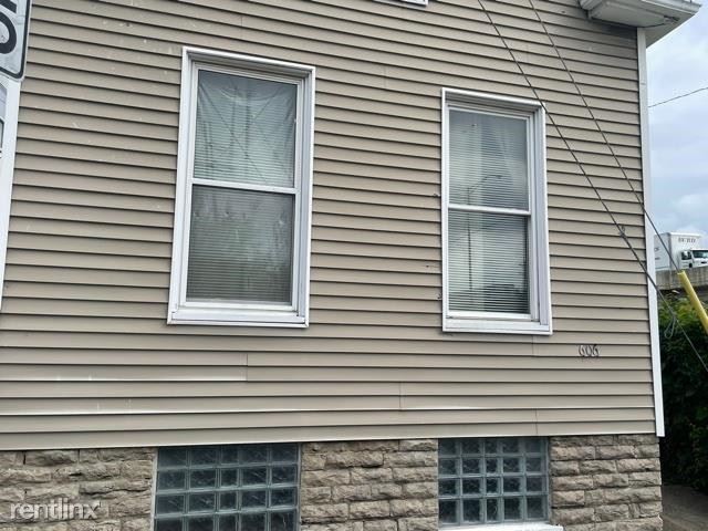 Foto del edificio - 1 br, 1 bath House - 606 W 11th St