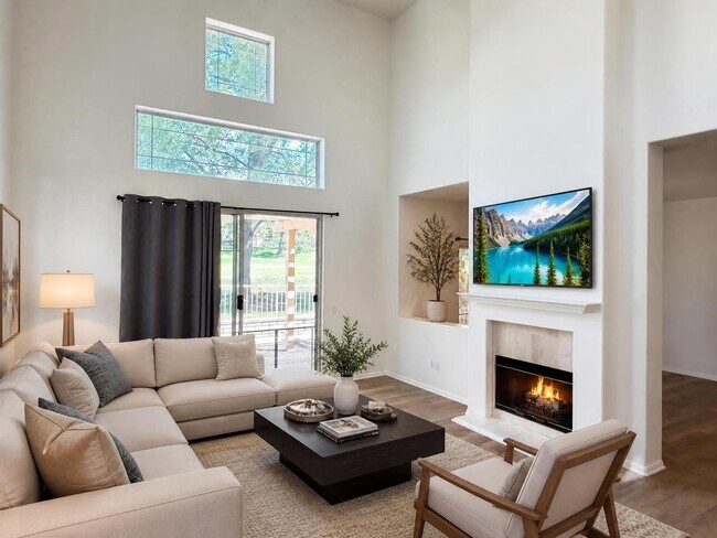 Foto del edificio - 1441 Upland Hills Dr N