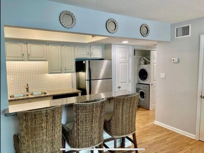 Foto del edificio - 212 S Church Ave