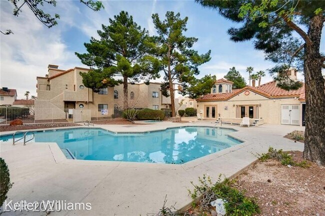 Foto del edificio - 2 br, 2 bath House - 2979 Juniper Hills Bl...