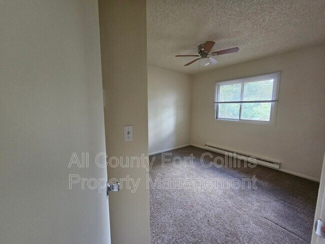 Building Photo - 2625 Adobe Dr