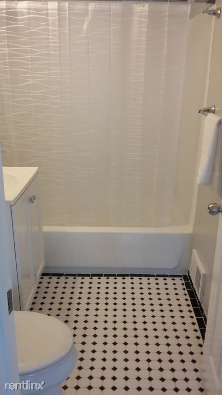 Foto del edificio - 2 br, 2 bath Apartment - 1518 Irving Ave N