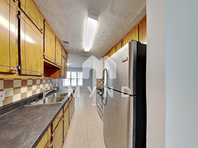 Building Photo - 5331 Ridge Forest Dr