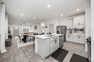 Building Photo - 2802 Wingmore Ln