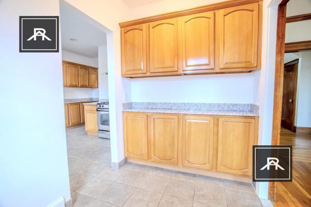 Building Photo - 3 bedroom in Brighton MA 02135
