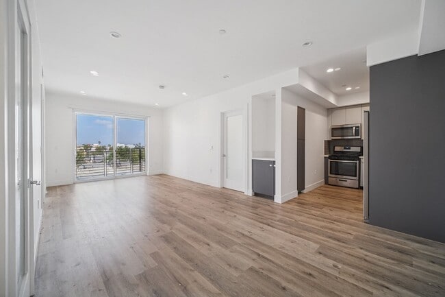 Interior Photo - Destination NoHo