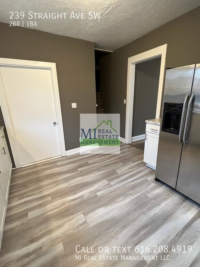 Foto del edificio - 239 Straight Ave SW