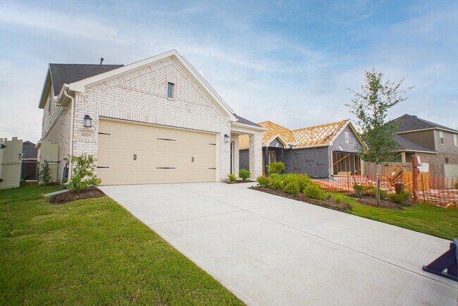 Building Photo - 10614 Whitejacket