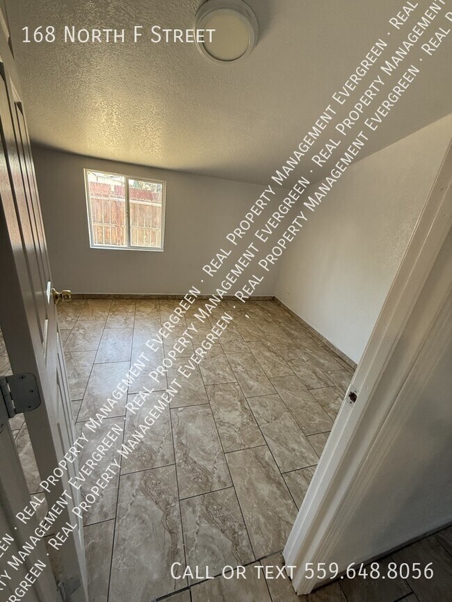 Foto del edificio - 168 N F St