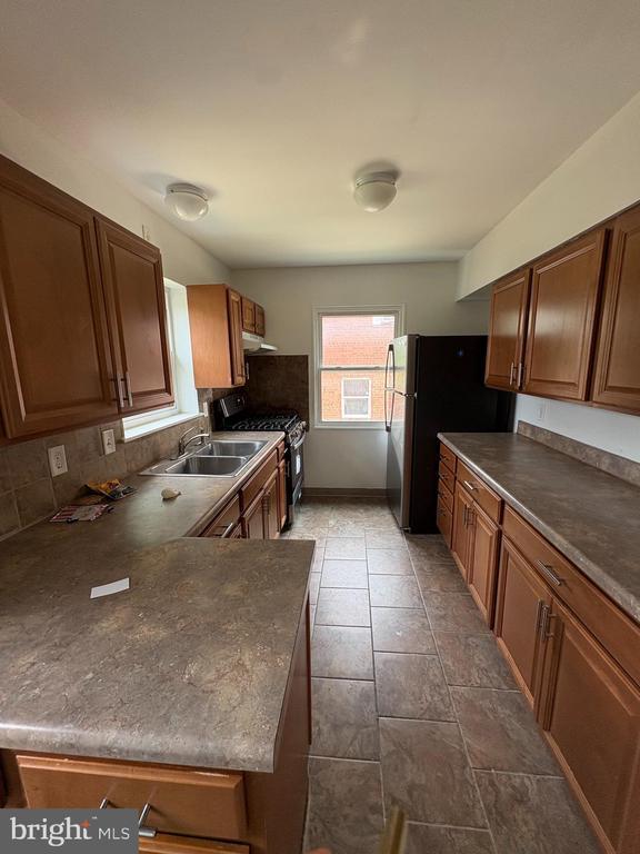 Foto del edificio - 6212 Carters Ln