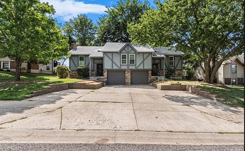 Primary Photo - 14121 W 88th Pl