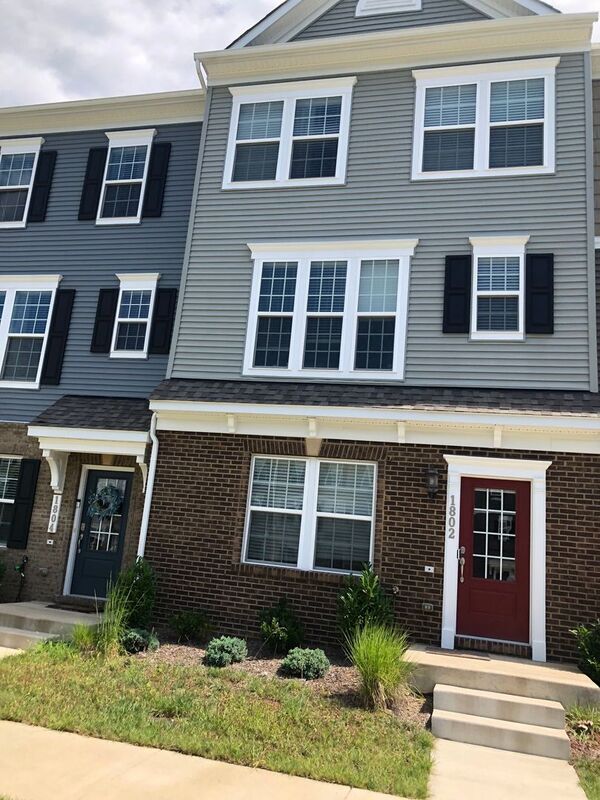 Foto del edificio - 1802 Sag Harbor Ln
