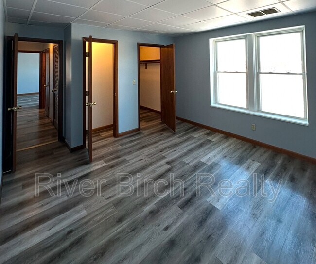 Foto del edificio - 525 E Pine St