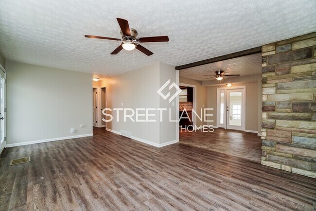 Foto del edificio - Charming 3 Bedroom in Columbus!
