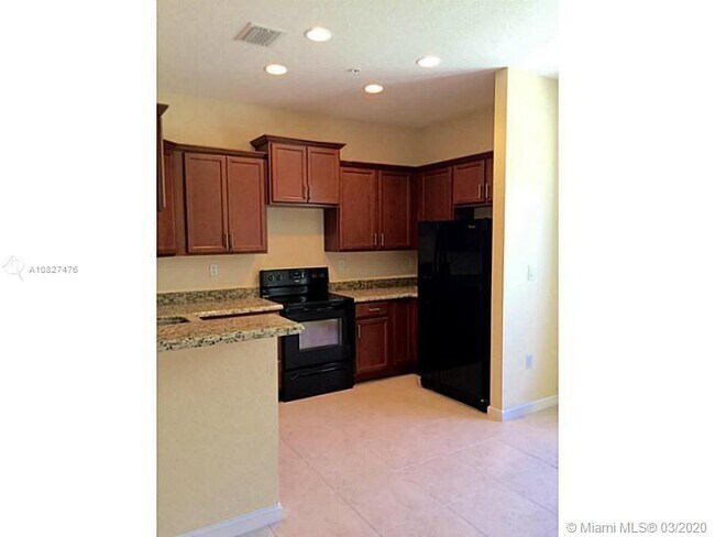 Foto del edificio - 621 SW 2nd Terrace