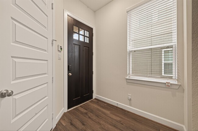 Building Photo - 11413 Velvet Fld Dr