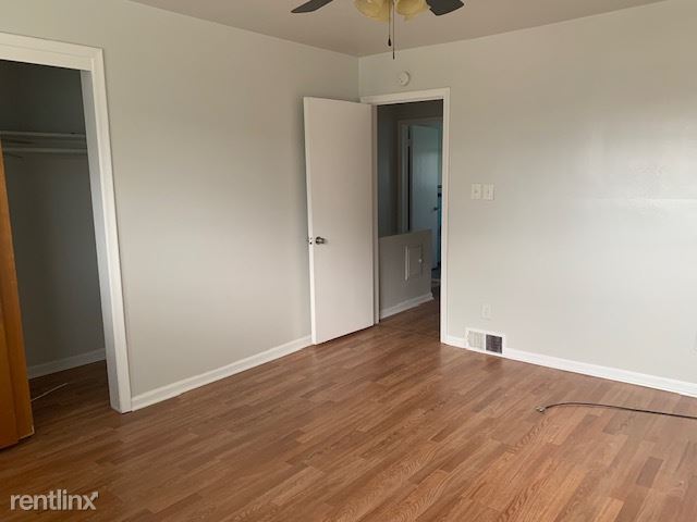 Foto del edificio - 2 br, 1.5 bath House - 26150 Pinehurst St