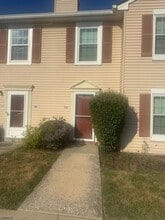 Building Photo - 150 McNair Ct