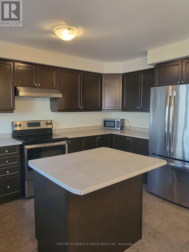 Building Photo - 13 Betterton Cres