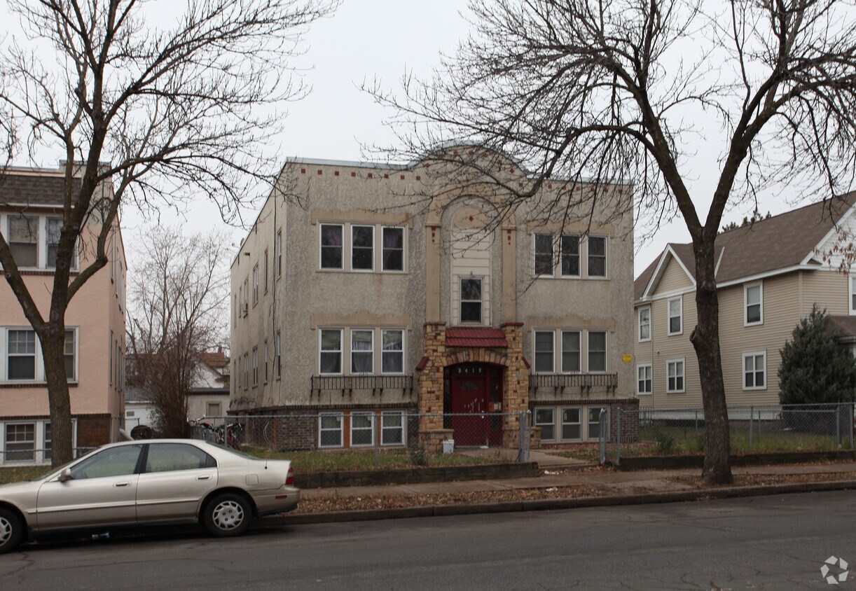 Building Photo - 3412 Chicago Ave