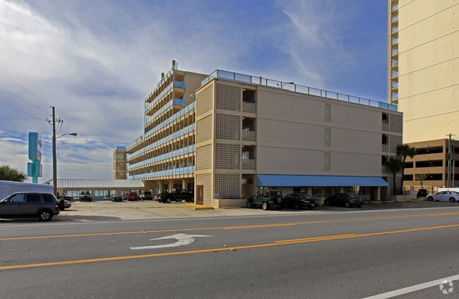 Foutainebleau Terrace