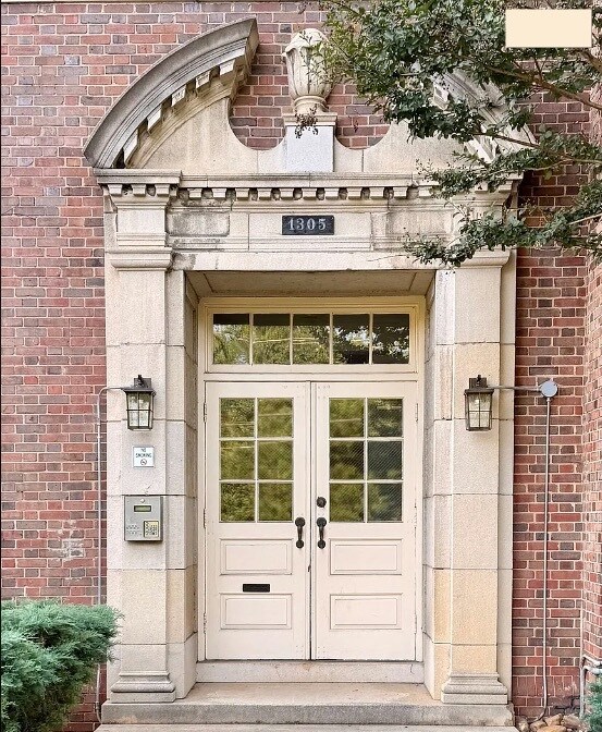 Foto del edificio - 130 E Glenwood Ave