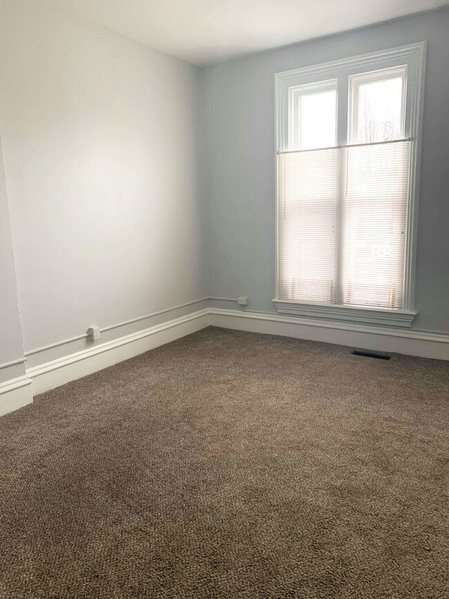 Photo - 635-639 Oregon Street Apartment