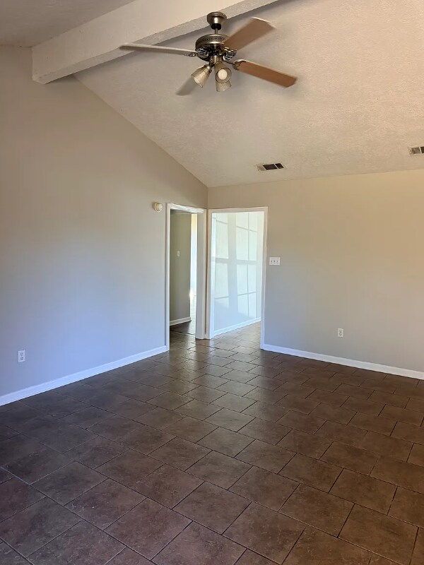 Foto del edificio - 2205 Mustang St