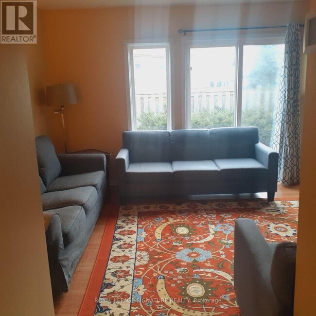 Building Photo - 400 Wilson Ave