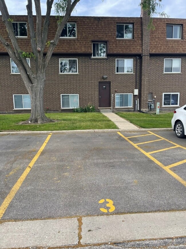 Building Photo - 118 Boardwalk St