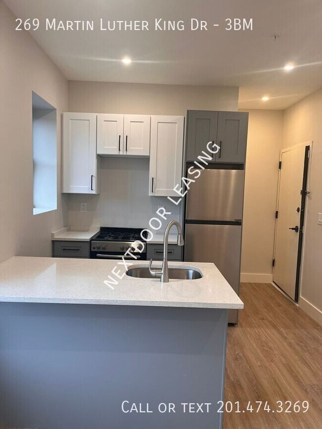 Building Photo - 269 M.L.K. Drive Building Photo - 269 M.L.K. Drive