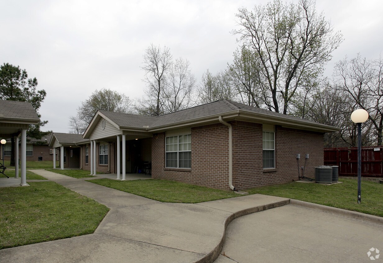 Johnson's Apartments in Jacksonville, AR
