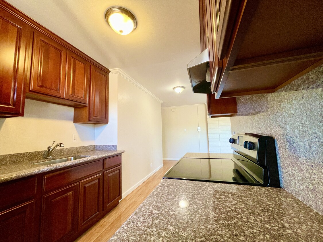 Primary Photo - 78 Fairmount Ave