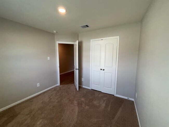 Building Photo - 10539 Copper Ridge Dr