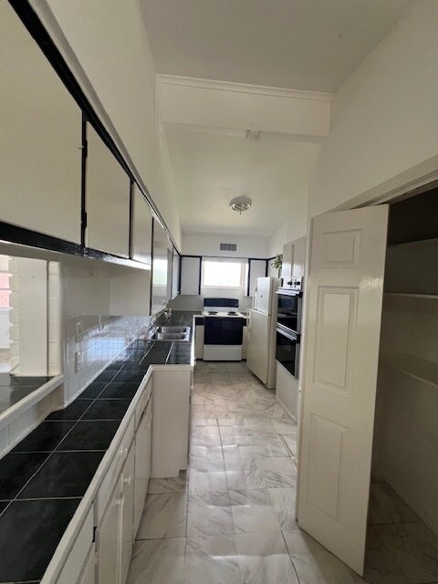 Foto del edificio - 3838 Glen Arbor Dr