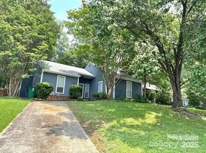 Building Photo - 11421 Kingfisher Dr