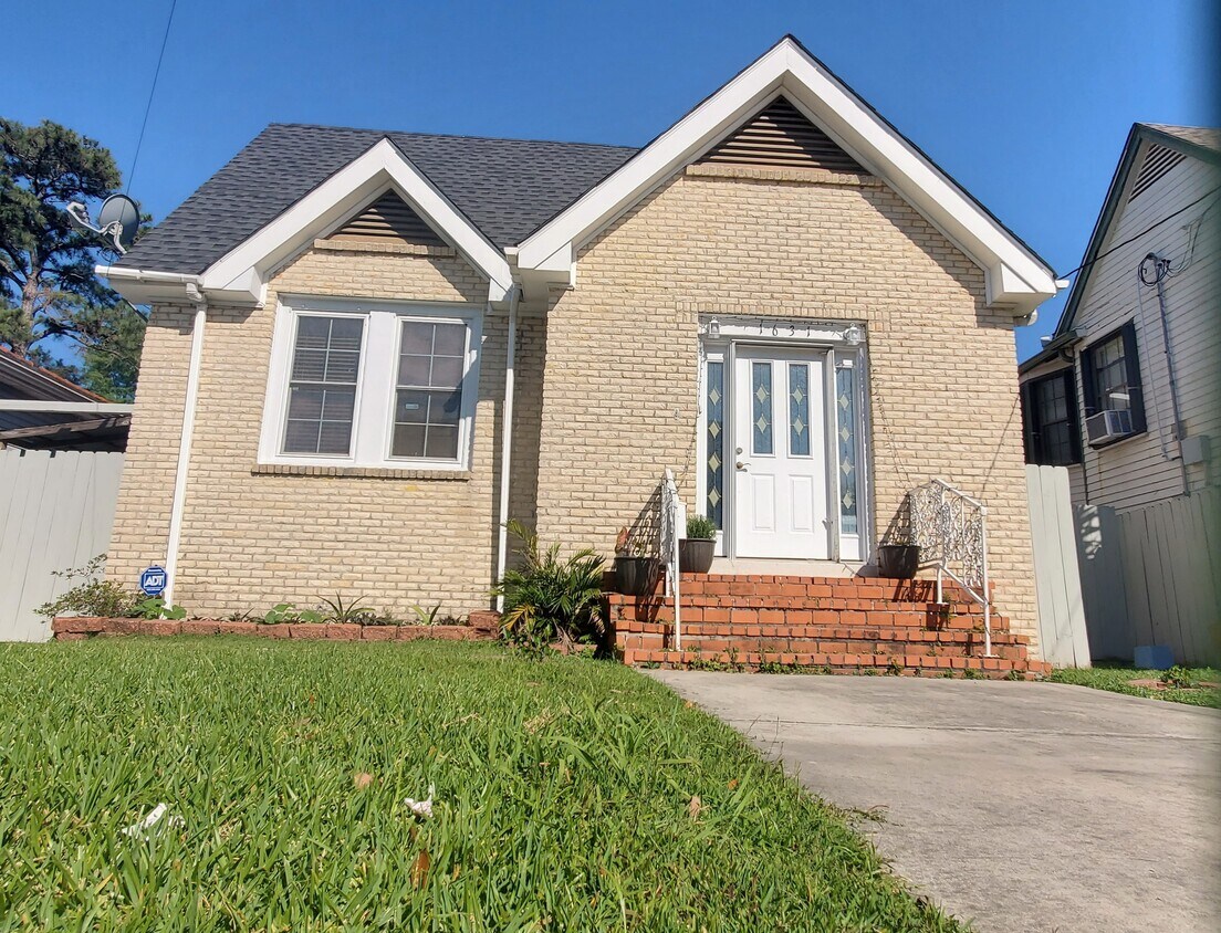 Foto principal - 1631 S Rendon St